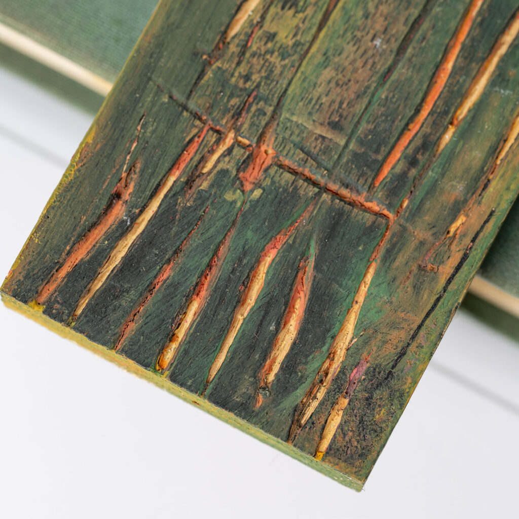 objekt-holz-buch-plexiglas-birgitt-verbeek-kunst-art-kaarst-2024-bilder-gruppen-Zeitreisen-2